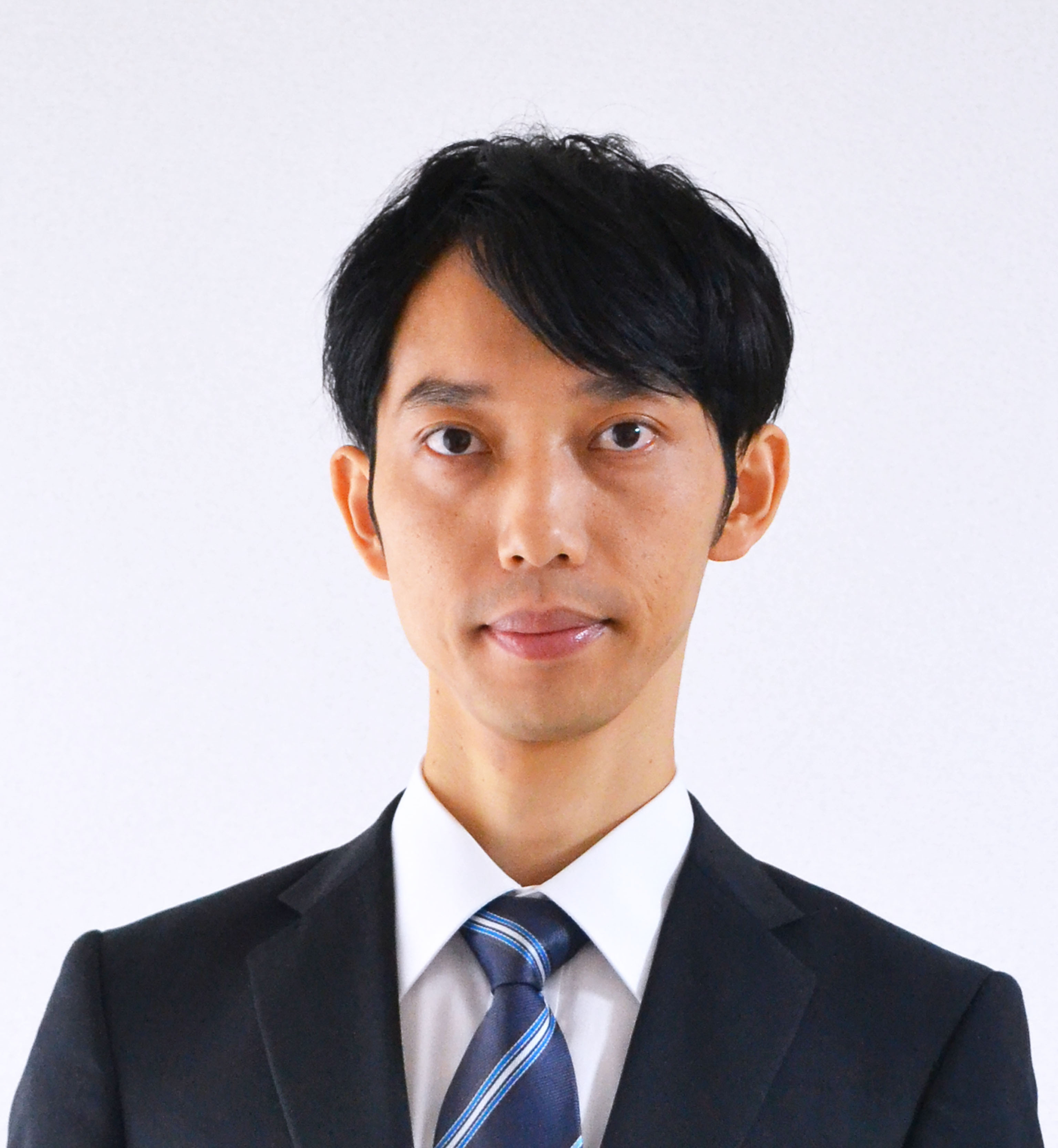 渡邊 賢人の写真