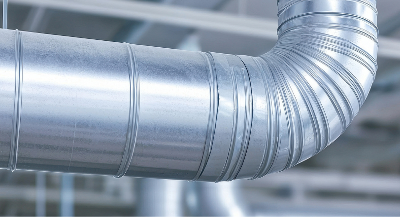 工場やビル内で使用される大型の空調用ダクトパイプ